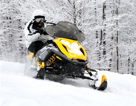 Nada guide snowmobile - An American manufacturer, known for their snowmobiles, Polaris Industries was established in 1954. The company currently sells snowmobiles, ATVs, side X side vehicles, motorcycles, and neighborhood electric vehicles. Polaris is also one of the few big factories to sponsor race teams on the World PowerSports Association Snocross circuit.
